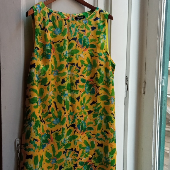 Shift dress Purchased in Spain XL - Picture 1 of 4